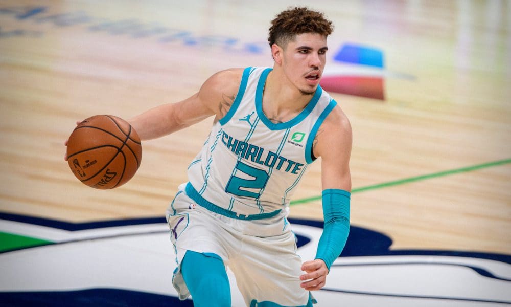 Finalmente LaMelo Ball: prima uscita da 20 punti contro Dallas | SportPaper