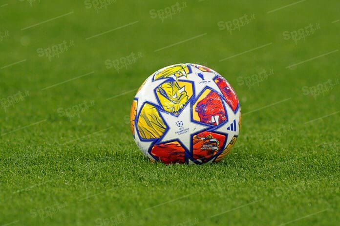 pallone champions league